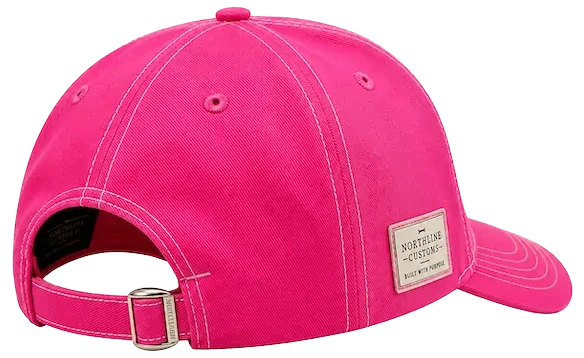 Gorra fucsia con etiqueta tejida y cierre
